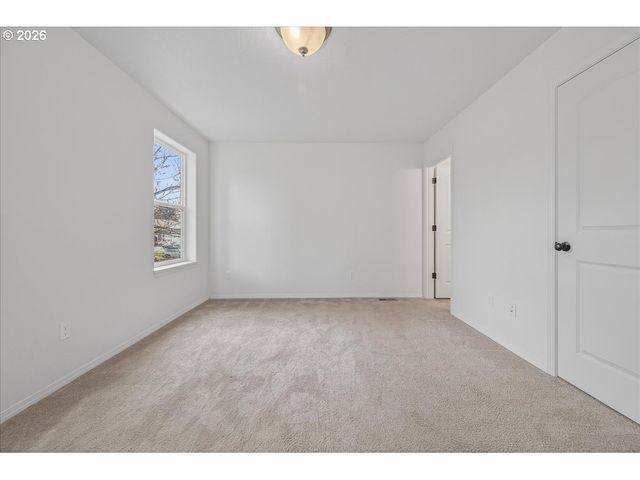 1512 Se 117TH Ave, Portland, OR 97216