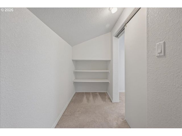 1512 Se 117TH Ave, Portland, OR 97216