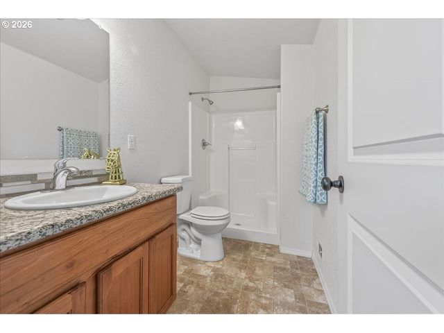 1512 Se 117TH Ave, Portland, OR 97216