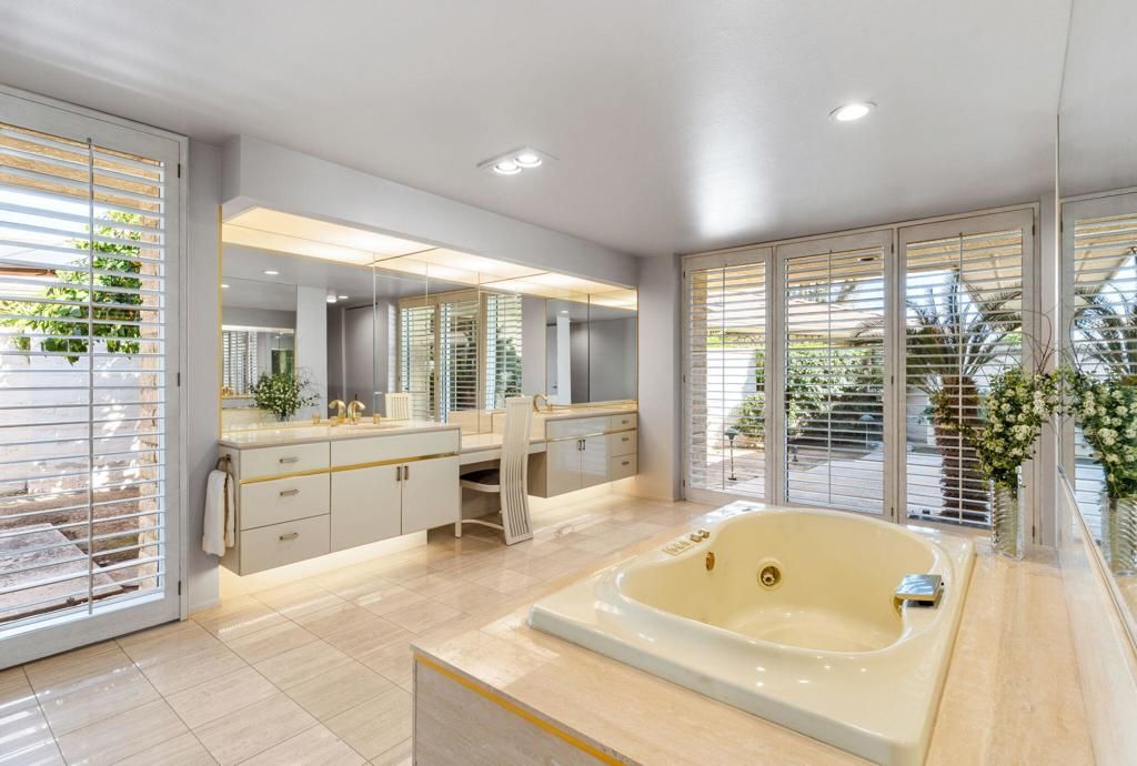 Image 46 of property listing at 4 Kingsway Court, Rancho Mirage, CA 92270