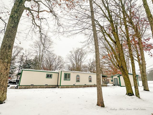 8933 E M 20, Newfield Twp, MI 49421