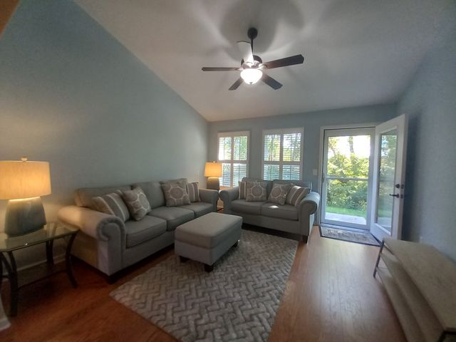 395 Devon Chase Hl Unit 4102, Gallatin, TN 37066