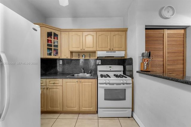28 NE 48th St, Miami, FL 33137