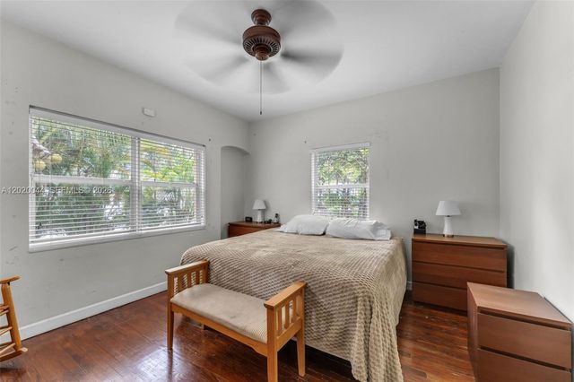 28 NE 48th St, Miami, FL 33137