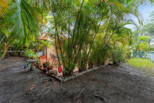 28 NE 48th St, Miami, FL 33137