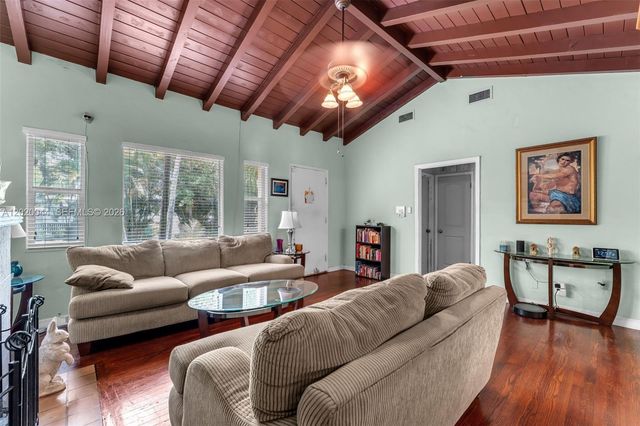 28 NE 48th St, Miami, FL 33137