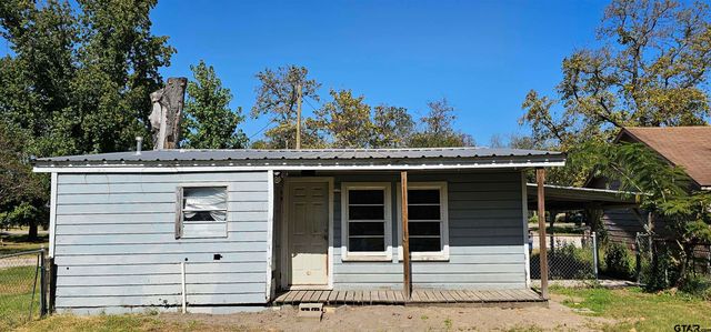 1713 W FRANK, Grand Saline, TX 75140