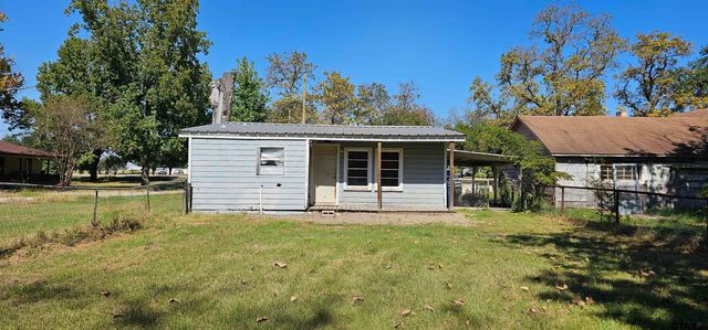 1713 W FRANK, Grand Saline, TX 75140