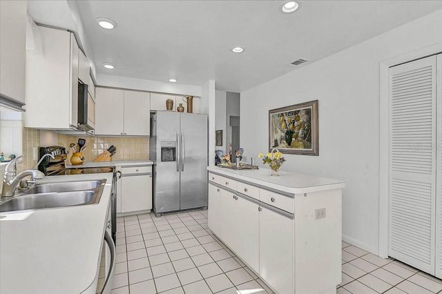 4640 PERIDIA BOULEVARD E, Bradenton, FL 34203