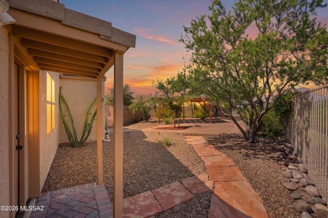10133 E Corte Madera Fina, Tucson, AZ 85730