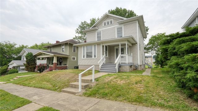 1515 Stewart Avenue, Cambridge, OH 43725