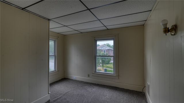 1515 Stewart Avenue, Cambridge, OH 43725