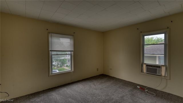 1515 Stewart Avenue, Cambridge, OH 43725