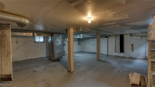 1515 Stewart Avenue, Cambridge, OH 43725