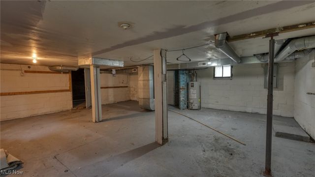 1515 Stewart Avenue, Cambridge, OH 43725