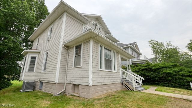 1515 Stewart Avenue, Cambridge, OH 43725