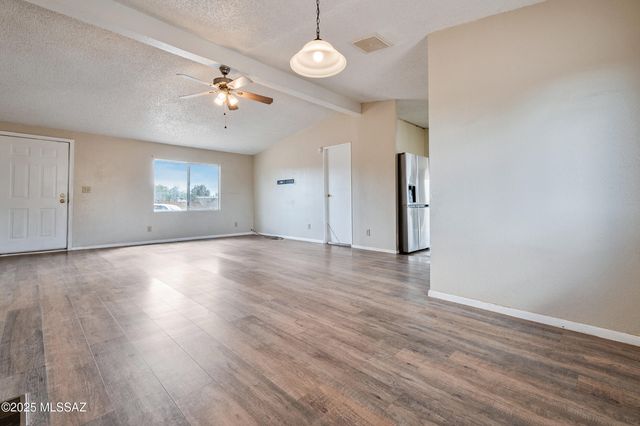 10730 W Mars Road, Tucson, AZ 85743