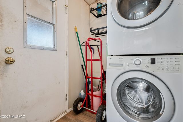 10730 W Mars Road, Tucson, AZ 85743