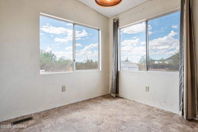 10730 W Mars Road, Tucson, AZ 85743