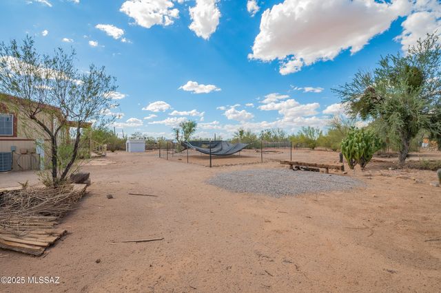 10730 W Mars Road, Tucson, AZ 85743