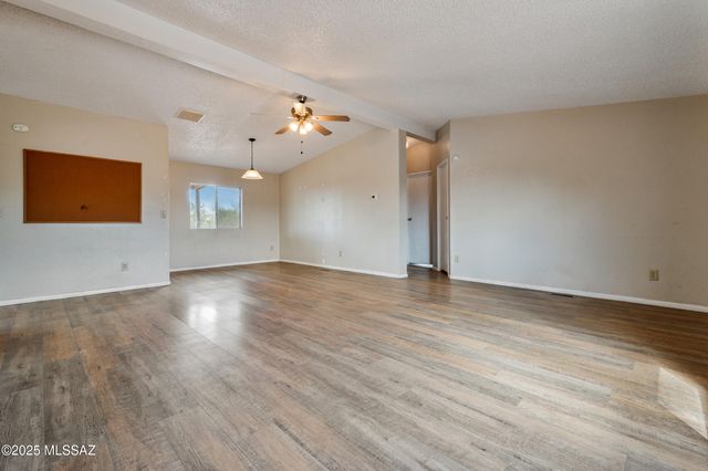 10730 W Mars Road, Tucson, AZ 85743