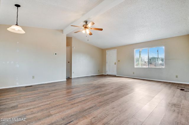 10730 W Mars Road, Tucson, AZ 85743