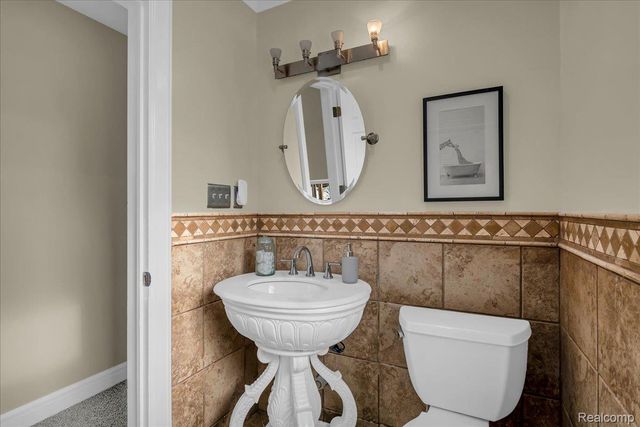 4323 Kensington Avenue, Detroit, MI 48224