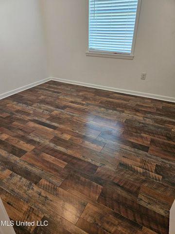 8328 S Carolina Avenue, Gulfport, MS 39501