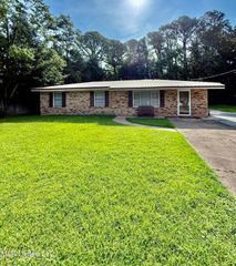8328 S Carolina Avenue, Gulfport, MS 39501