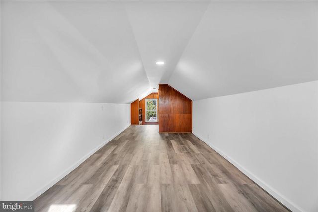 335 WALNUT AVE, Gloucester City, NJ 08030