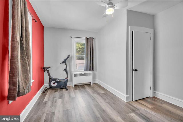 335 WALNUT AVE, Gloucester City, NJ 08030
