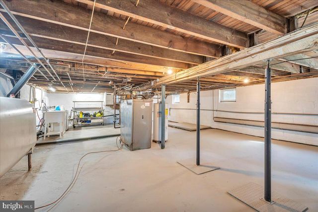 335 WALNUT AVE, Gloucester City, NJ 08030