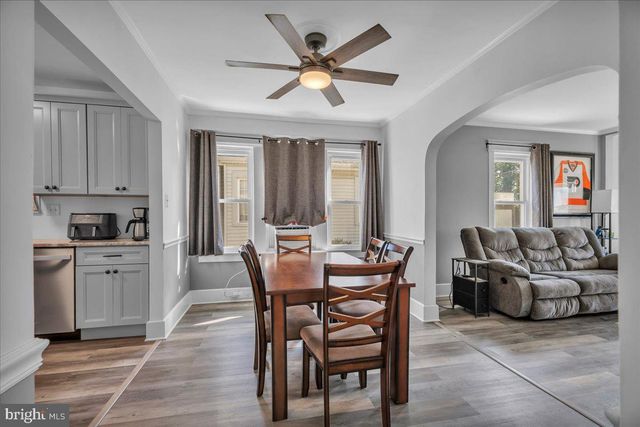335 WALNUT AVE, Gloucester City, NJ 08030
