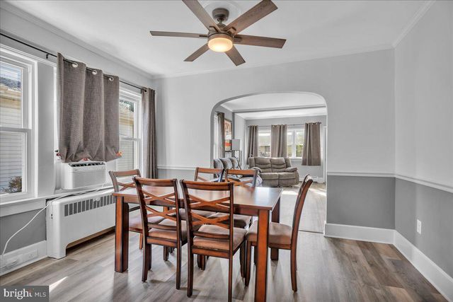 335 WALNUT AVE, Gloucester City, NJ 08030