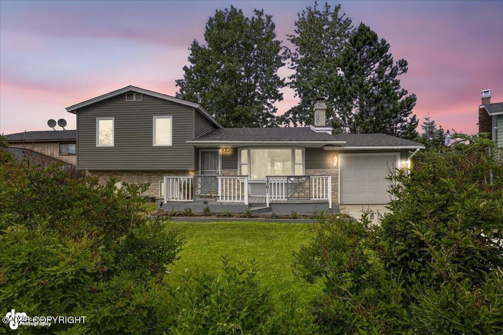 1761 E 53rd Avenue, Anchorage, AK 99507