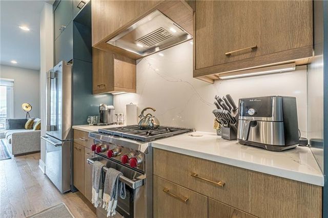 699 Vidalia Lane NW, Atlanta, GA 30318