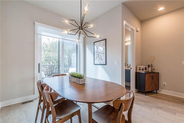 699 Vidalia Lane NW, Atlanta, GA 30318