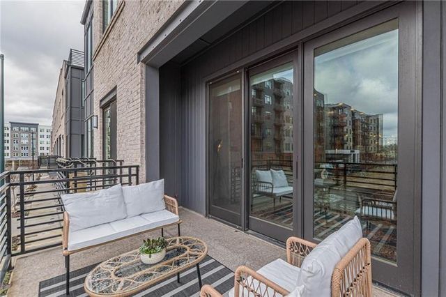 699 Vidalia Lane NW, Atlanta, GA 30318