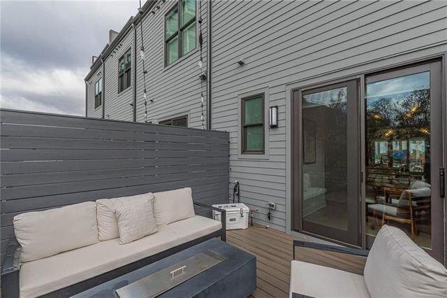 699 Vidalia Lane NW, Atlanta, GA 30318