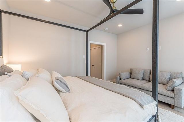 699 Vidalia Lane NW, Atlanta, GA 30318