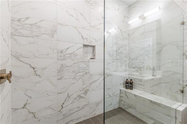 699 Vidalia Lane NW, Atlanta, GA 30318