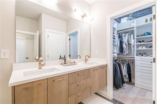 699 Vidalia Lane NW, Atlanta, GA 30318