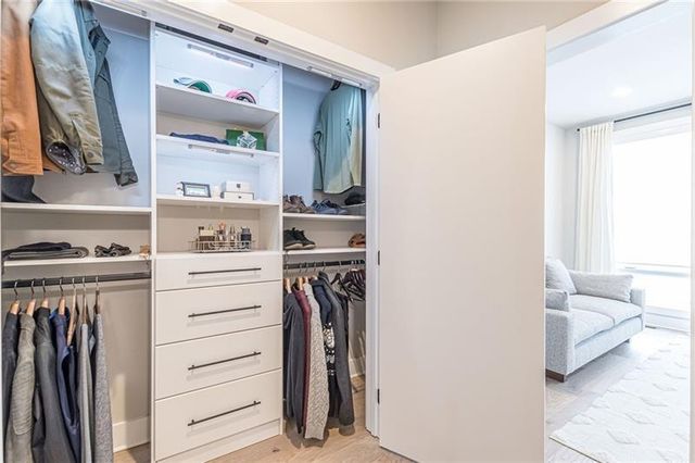 699 Vidalia Lane NW, Atlanta, GA 30318