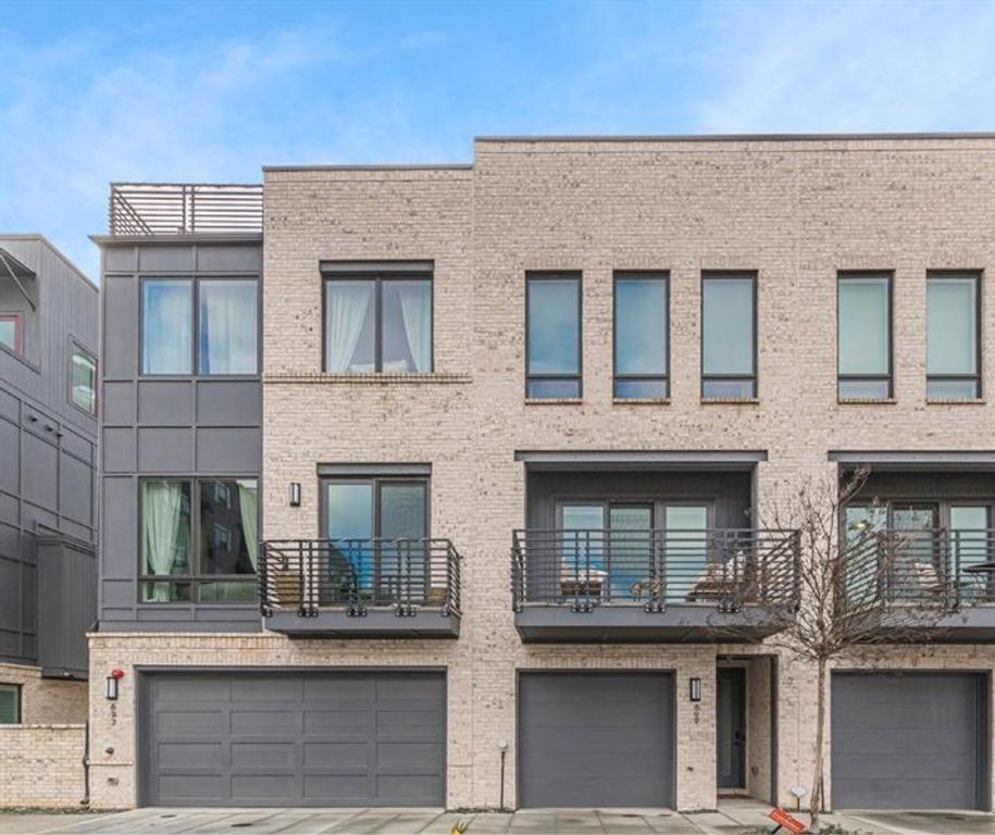 699 Vidalia Lane NW, Atlanta, GA 30318