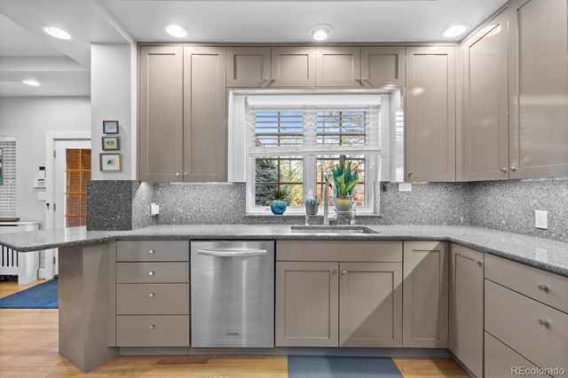 1922 Monaco Parkway, Denver, CO 80220