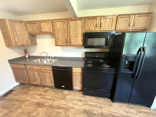 24 Maple St, Clarksville, TN 37042