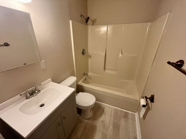 24 Maple St, Clarksville, TN 37042