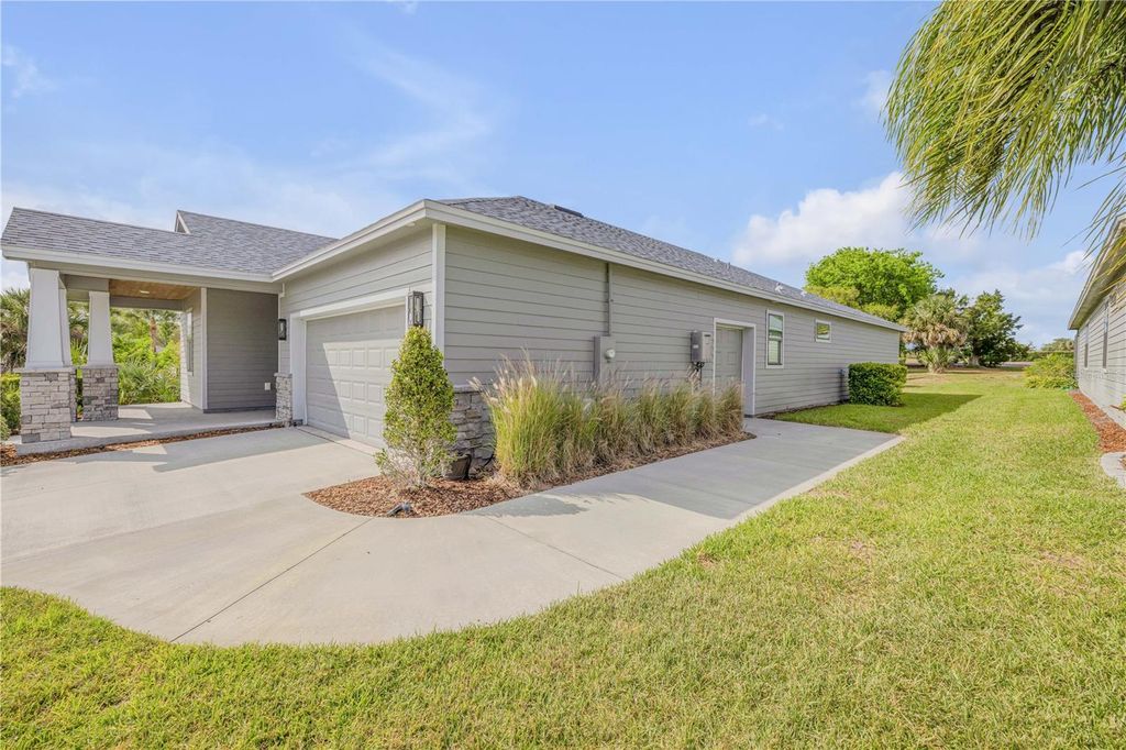 Image 53 of property listing at 1100 LOCH LINNHE COURT, New Smyrna Beach, FL 32168