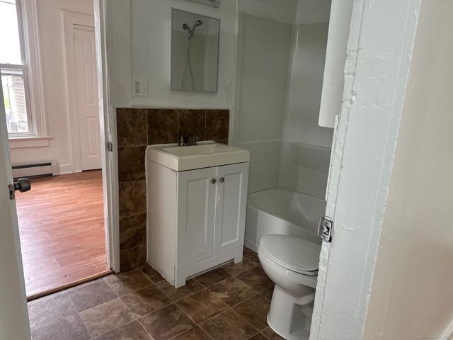 28 Olive Street, Meriden, CT 06450