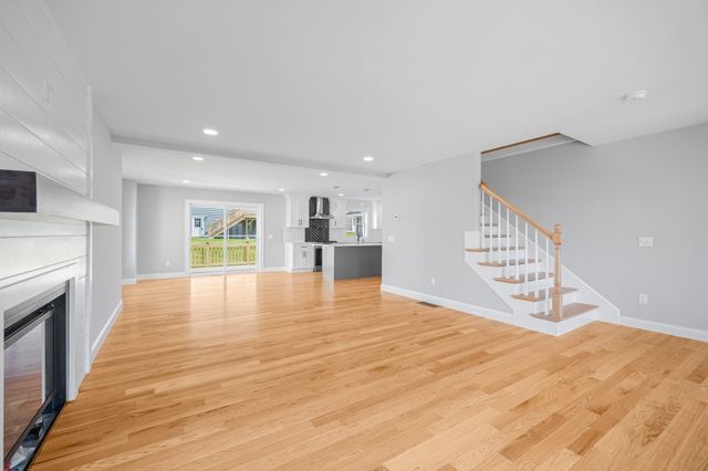 188 St Louis Avenue, Woonsocket, RI 02895